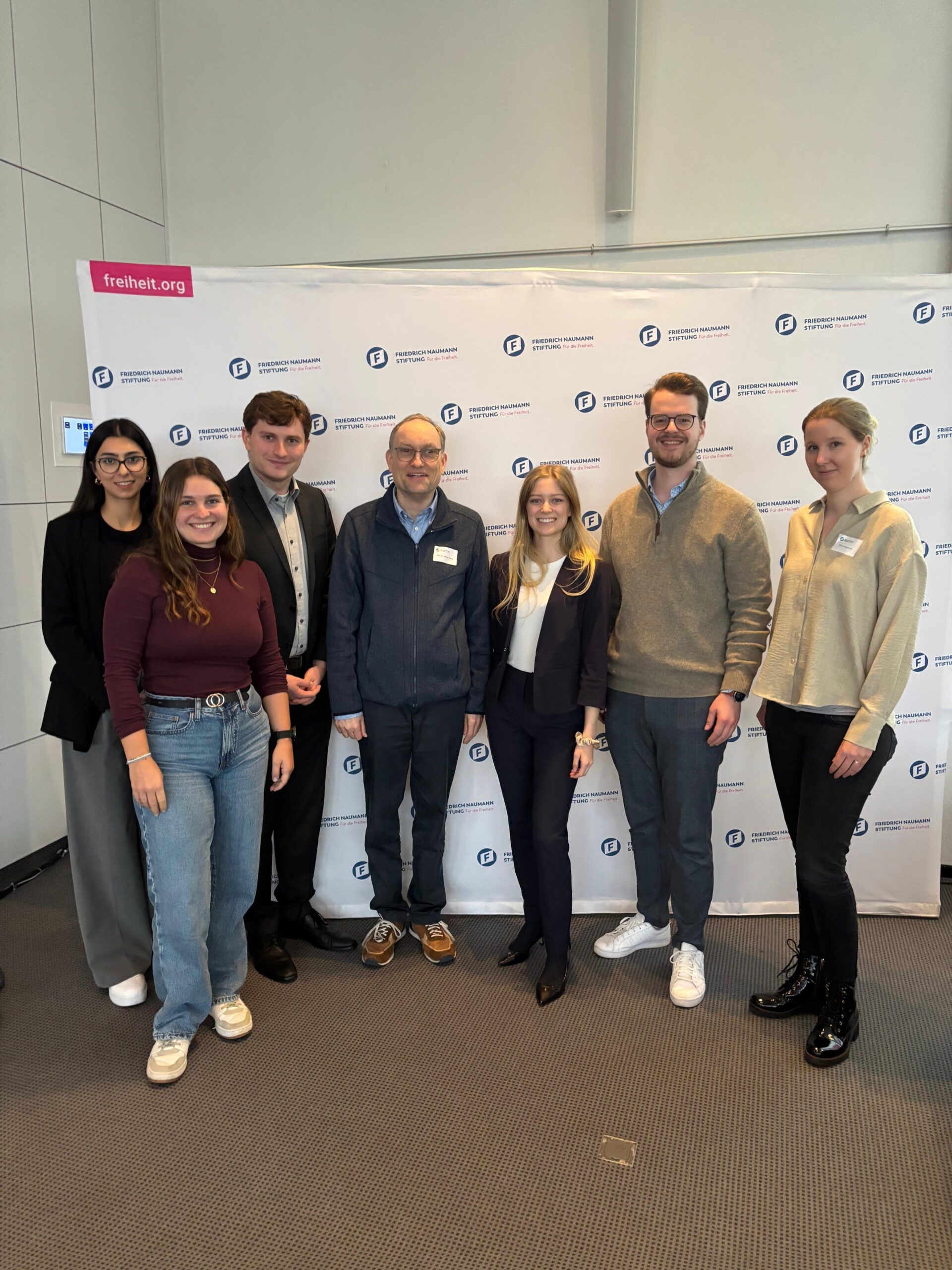 c435c542-372a-435a-9230-670c9c33bae7